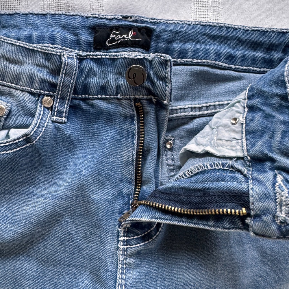 Earl Jean Women Blue Denim Capri Jeans Star Rhinestone Embellished Size 8 - Picture 5 of 11